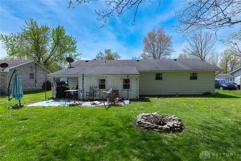 Exterior - 7351 Willow Dr, Blanchester, OH 45107 photo 3 of 4