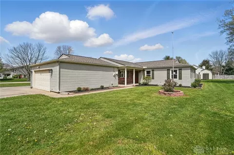 5322 Gabbard Dr, Trenton, OH 45067