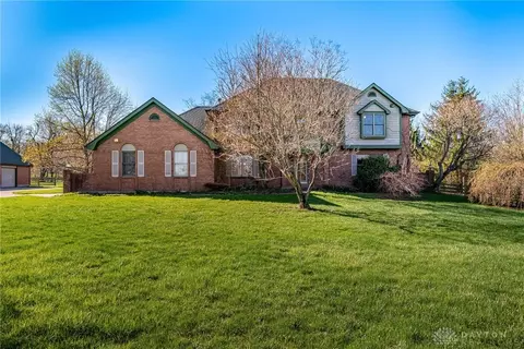 2059 Upper Bellbrook Rd, Xenia, OH 45385