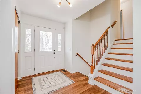 Entry Way - 8030 Talbrook Ct, Centerville, OH 45458 photo 3 of 5