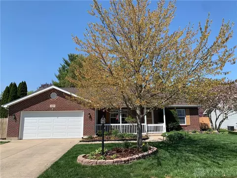 107 Heckman Dr, Englewood, OH 45322