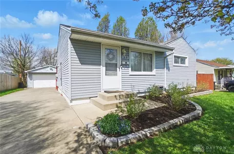 313 Willaston Dr, Dayton, OH 45431