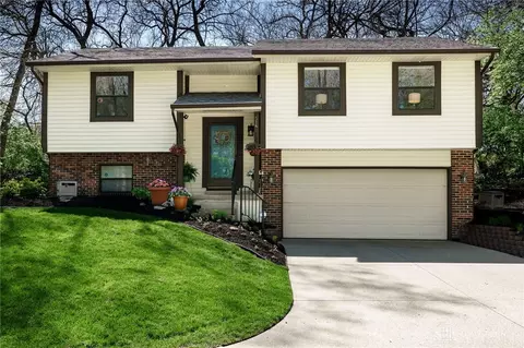514 W Alkaline Springs Rd, Vandalia, OH 45377