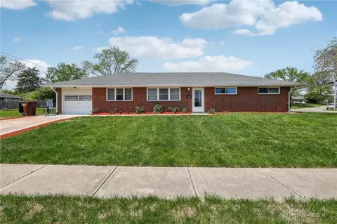 9 Roxie Ct, Lebanon, OH 45036