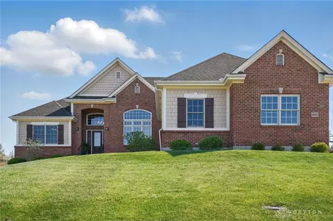 2631 Patrick Henry Dr, Beavercreek Township, OH 45434
