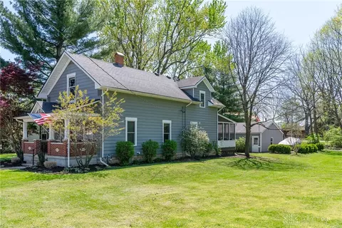 2387 Maple Dr, Alpha, OH 45301