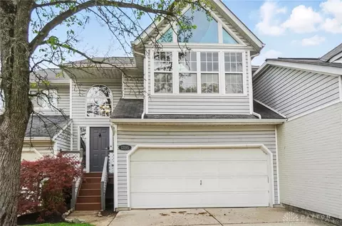 12195 Peak Dr, Springdale, OH 45246