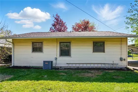 Exterior - 817 Allen Dr, Springfield, OH 45505 photo 5 of 5
