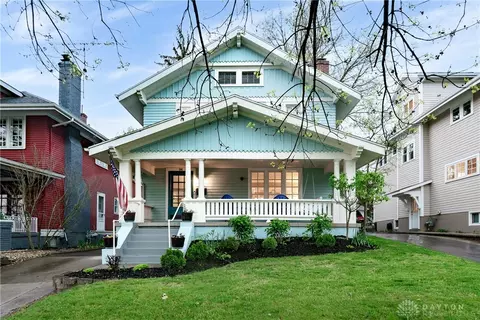 94 Patterson Rd, Oakwood, OH 45419