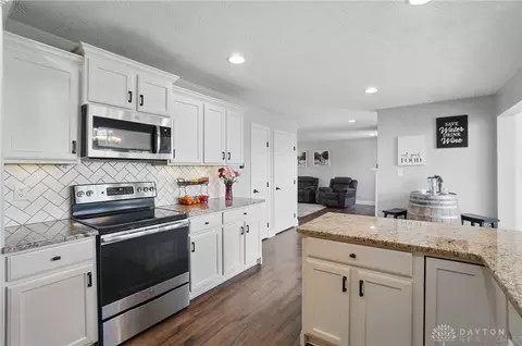 422 Stanton Dr, Springboro, OH 45066 photo 13