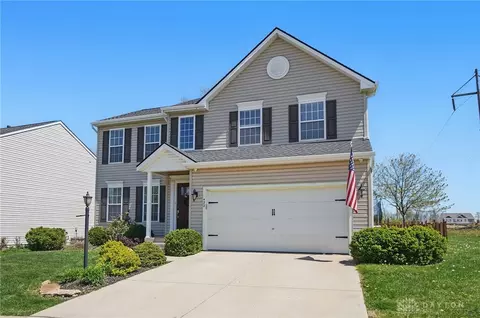422 Stanton Dr, Springboro, OH 45066 photo 2