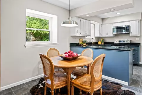 Dining - 6045 Ironside Dr, Centerville, OH 45459 photo 2 of 2