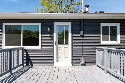Exterior - 3132 Woonsocket St, Springfield, OH 45503 photo 2 of 4
