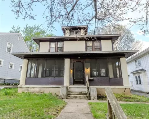 25 Pinehurst Ave, Dayton, OH 45405