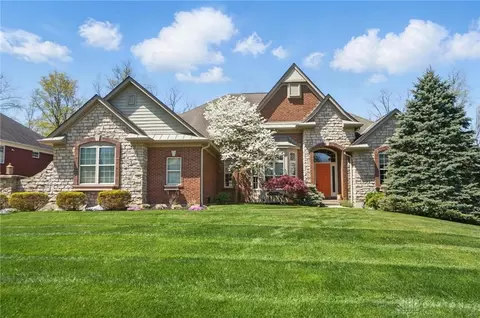 5667 Hickory Place Dr, Cincinnati, OH 45247