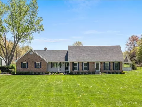 8855 Layman Rd, Pleasant Plain, OH 45162
