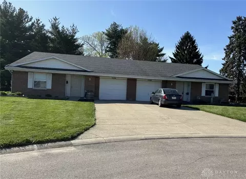5106-5108 Foxmoor Cir, Centerville, OH 45429