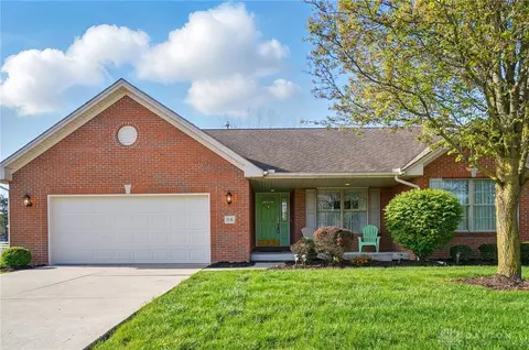 114 Millwood Village Dr, Clayton, OH 45315