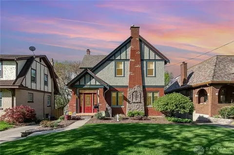4311 Ridgeview Ave, Cincinnati, OH 45238
