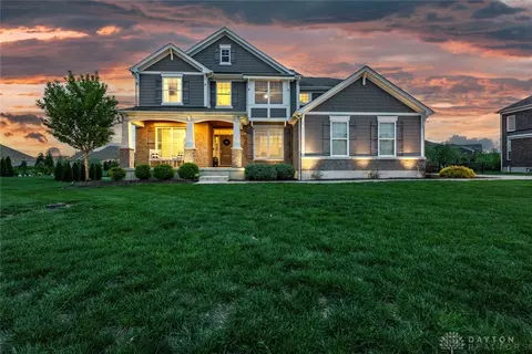 1905 Spindletop Ln, Washington Township, OH 45458