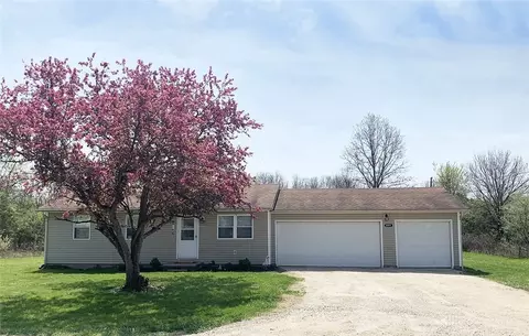 3177 W Jackson Rd, Springfield, OH 45502