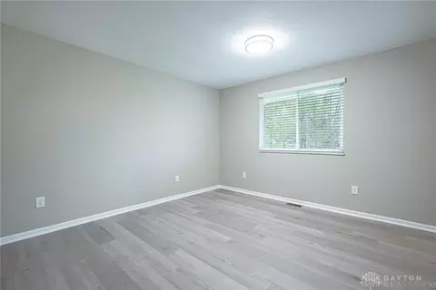3108 Leonora Dr, Kettering, OH 45420 photo 5
