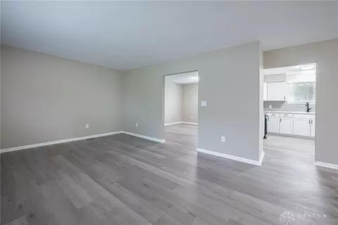 3108 Leonora Dr, Kettering, OH 45420 photo 4