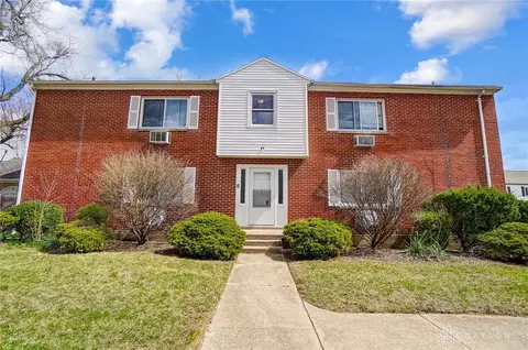 2334 Davue Cir, Dayton, OH 45406