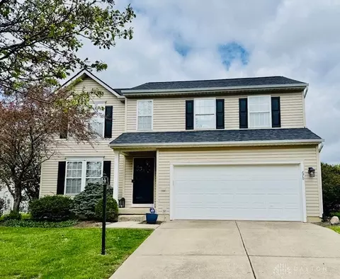 670 Settlers Walk Blvd, Springboro, OH 45066