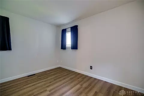 Bedroom - 1216 Elmdale Dr, Dayton, OH 45409 photo 1 of 6
