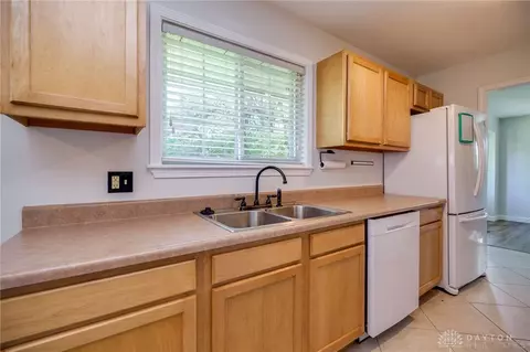 Kitchen - 1216 Elmdale Dr, Dayton, OH 45409 photo 1 of 1
