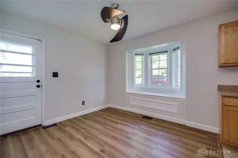 Living - 1216 Elmdale Dr, Dayton, OH 45409 photo 4 of 4