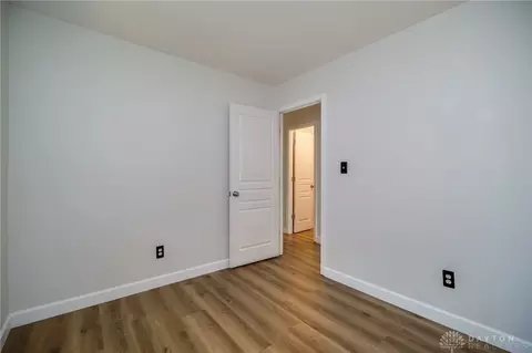 Bedroom - 1216 Elmdale Dr, Dayton, OH 45409 photo 4 of 6