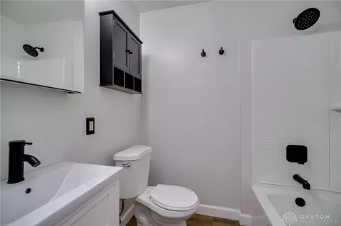 Bath - 1216 Elmdale Dr, Dayton, OH 45409 photo 2 of 3