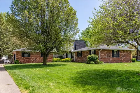 2245 Shenandoah Dr, Troy, OH 45373