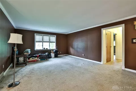 Living - 10699 Hamilton Ave, Cincinnati, OH 45231 photo 3 of 10