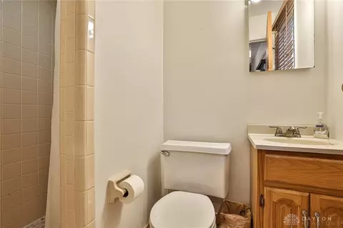 Bath - 10699 Hamilton Ave, Cincinnati, OH 45231 photo 3 of 3
