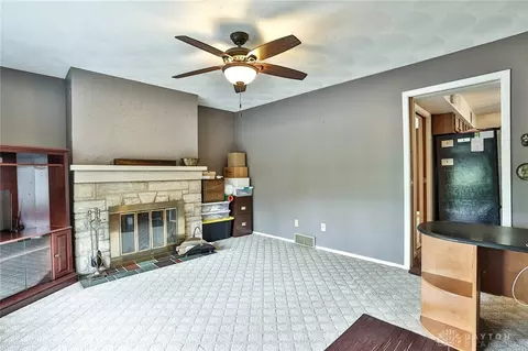 Living - 10699 Hamilton Ave, Cincinnati, OH 45231 photo 7 of 10