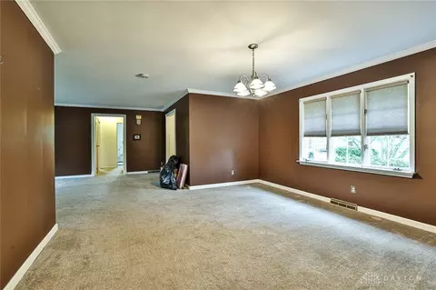 Living - 10699 Hamilton Ave, Cincinnati, OH 45231 photo 9 of 10