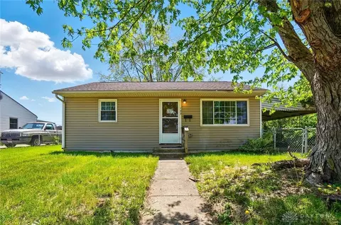 122 Diana Ln, Fairborn, OH 45324