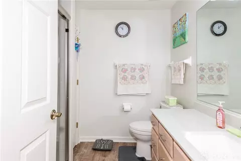 Bath - 9672 Belfry Ct, Centerville, OH 45458 photo 2 of 6