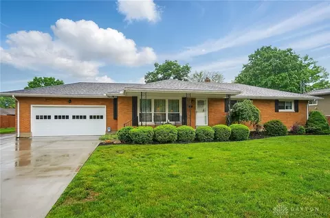 5469 Schiering Dr, Fairfield, OH 45014