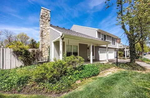8464 Mcewen Rd, Washington Township, OH 45458