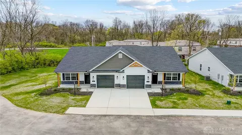 20 Timber Creek Dr, Carlisle, OH 45005