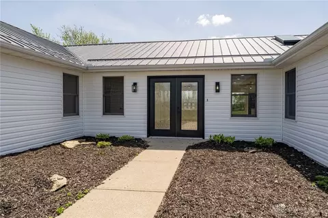6450 E Welcome Rd, Hillsboro, OH 45133