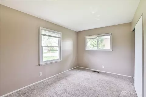 Bedroom - 5565 Ehrling Rd, Cincinnati, OH 45227 photo 3 of 5