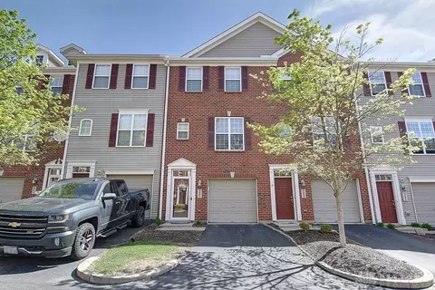 4291 Straight Arrow Rd, Beavercreek, OH 45430