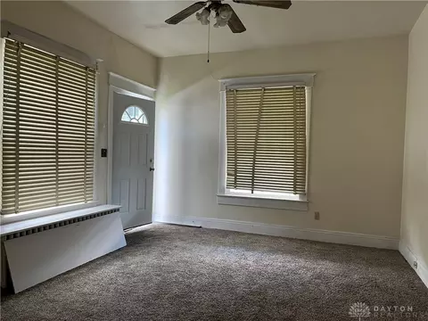 Living - 714 W Jefferson St, Springfield, OH 45506 photo 2 of 4