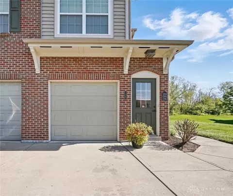 1304 Shadowood Trl, Maineville, OH 45039