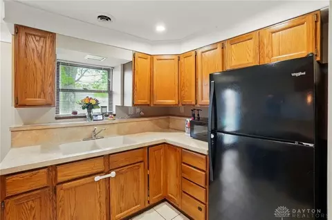 Kitchen - 813 Kenosha Rd, Kettering, OH 45429 photo 3 of 4